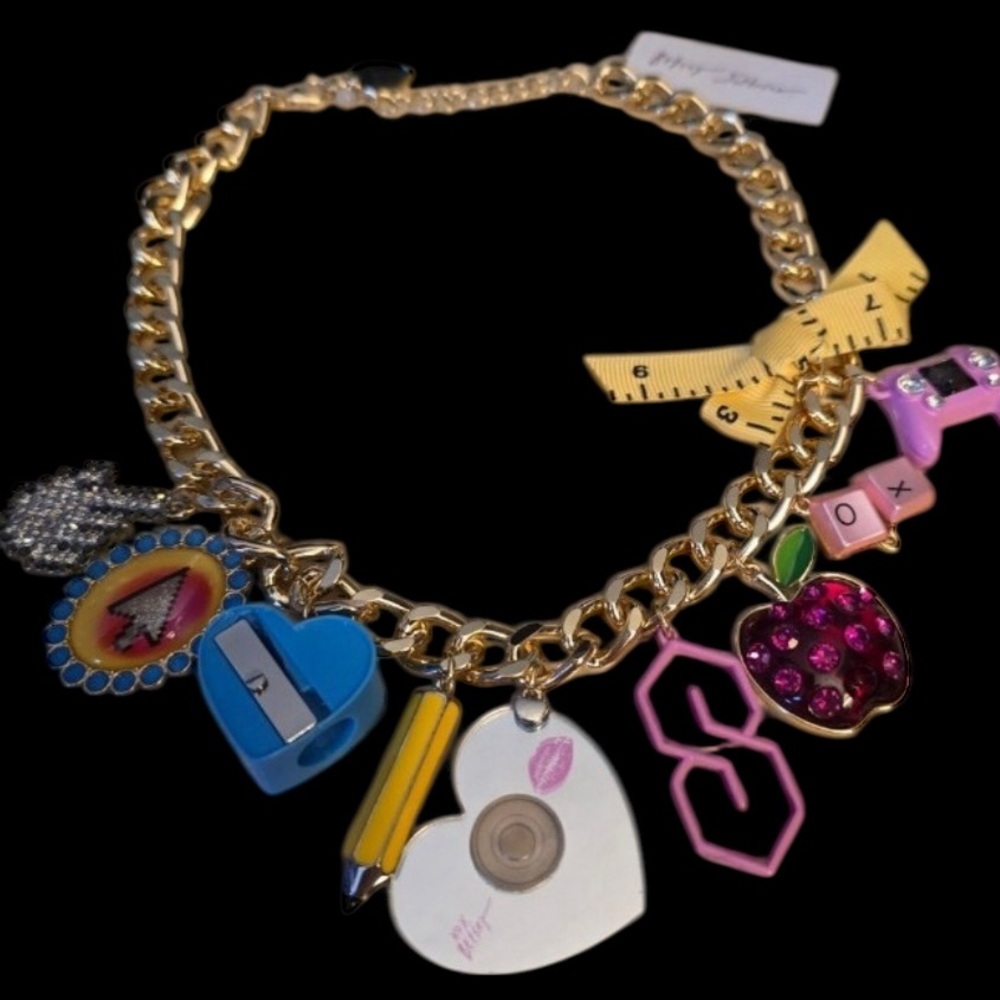 BETSEY JOHNSON Back to School Multiple School Supplies Charms Necklace NEW NWT - Picture 6 of 9